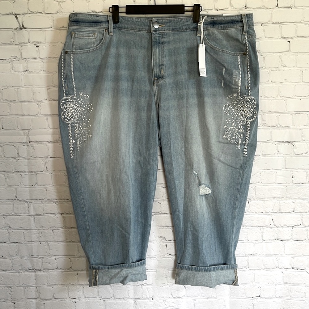 NWT Lane Bryant Mid Rise Girlfriend Crop Jeans, Essential Stretch, Size 24,